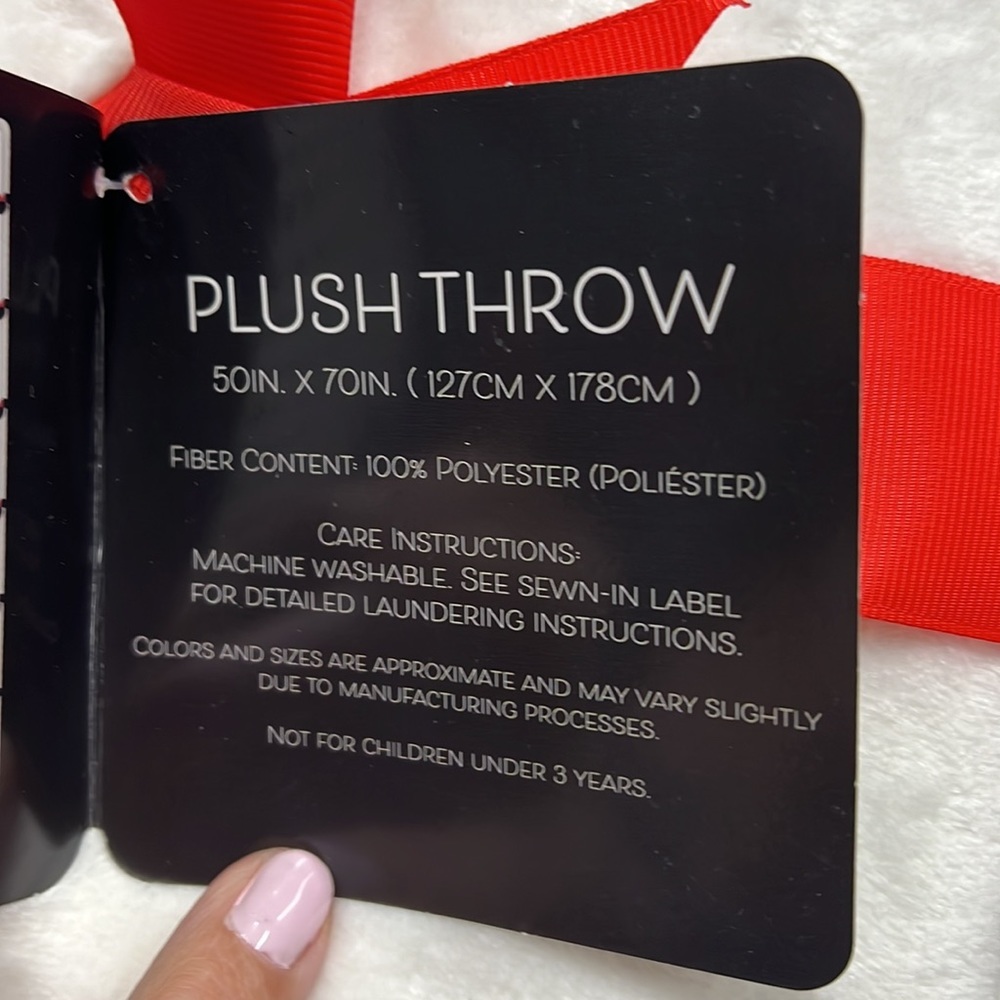 Disney Minnie Mouse Plush Throw NWT - Picture 6 of 6